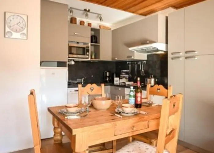 Studio Cosy 4 Pers Avec Balcon Et Parking A Montgenevre - Fr-1-266-159